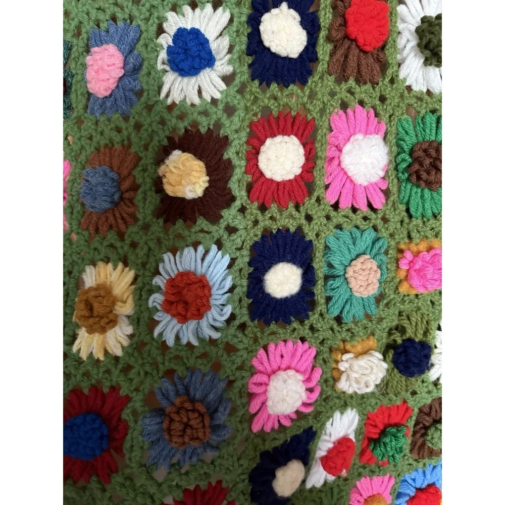 VTG Handmade Crochet Afghan Blanket Raised 3D‎ Flowers Granny Large 74x48